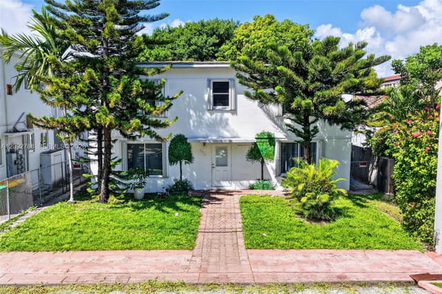 7610 Dickens Ave, Miami Beach FL 33141 - Miami Beach, FL - Photo 2