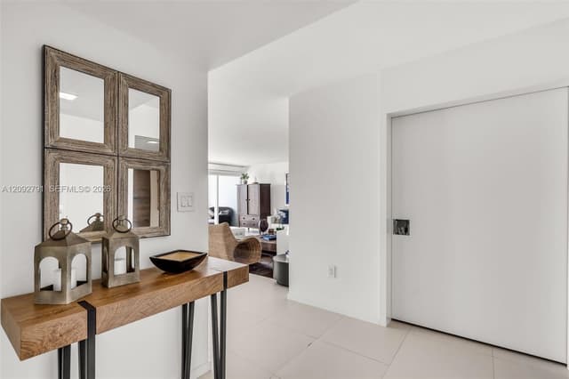881 Ocean Dr # 20E, Key Biscayne FL 33149 - Key Biscayne, FL - Photo 2