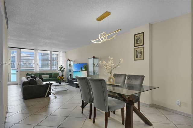6770 Indian Creek Dr # 8R, Miami Beach FL 33141 - Miami Beach, FL - Photo 2