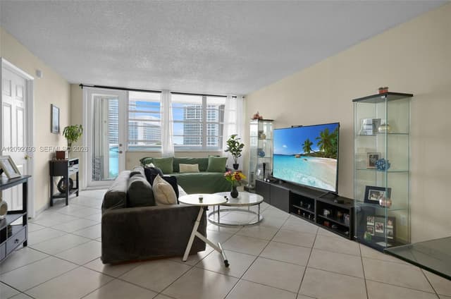 6770 Indian Creek Dr # 8R, Miami Beach FL 33141 - Miami Beach, FL - Photo 3