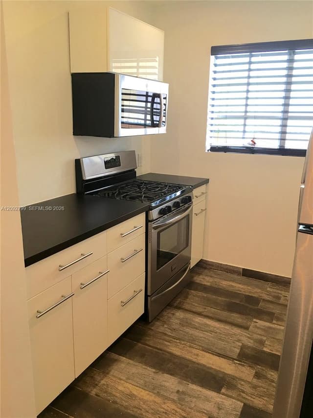 645 Michigan Ave # C, Miami Beach FL 33139 - Miami Beach, FL - Photo 7