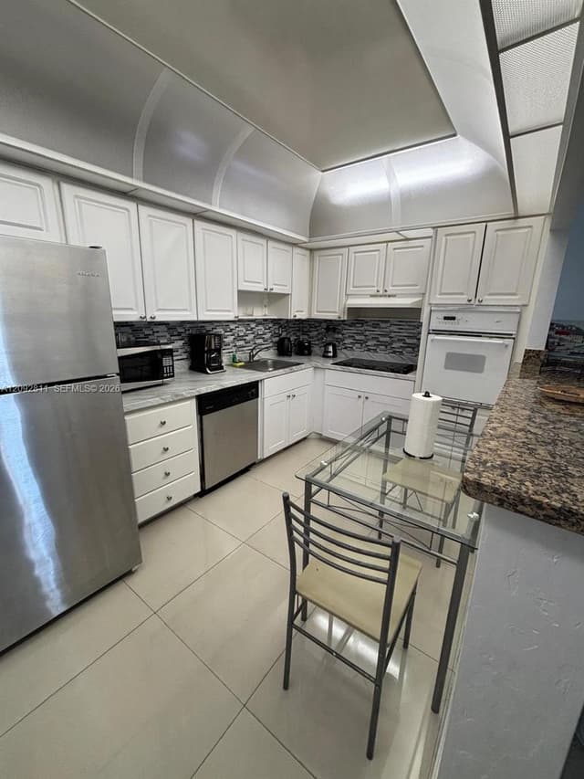 19370 Collins Ave # 1021, Sunny Isles Beach FL 33160 - Sunny Isles Beach, FL - Photo 6