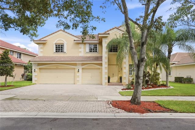 1612 Blue Jay Cir, Weston FL 33327 - Weston, FL - Photo 3