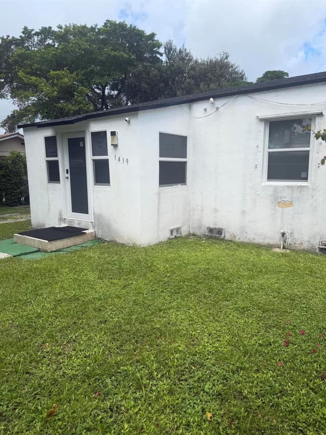 1419 NW 44TH Street # 1, Miami FL 33142 - Miami, FL - Photo 2