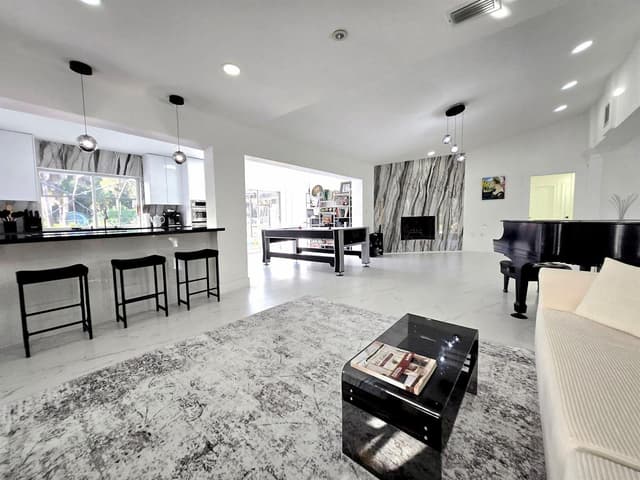 12231 Areaca Drive, Wellington FL 33414 - Wellington, FL - Photo 6