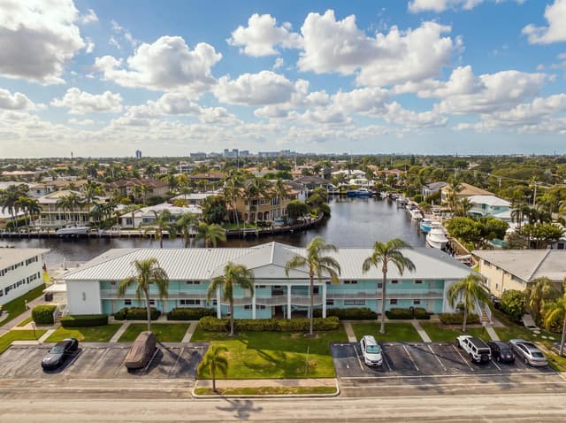 2330 NE 36th Street # 11, Lighthouse Point FL 33064 - Lighthouse Point, FL - Photo 3