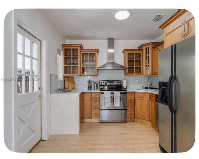 3811 NW 66th Ave, Virginia Gardens FL 33166 - Virginia Gardens, FL - Photo 6