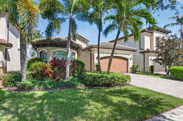 8931 Little Falls Way, Delray Beach FL 33446 - Delray Beach, FL - Photo 2
