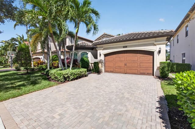 8931 Little Falls Way, Delray Beach FL 33446 - Delray Beach, FL - Photo 3