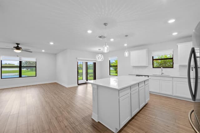 3125 BUTTONWOOD Court, Lauderdale Lakes FL 33311 - Lauderdale Lakes, FL - Photo 6