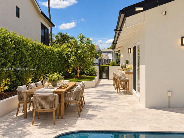 641 Mockingbird Ln, Plantation FL 33324 - Plantation, FL - Photo 3