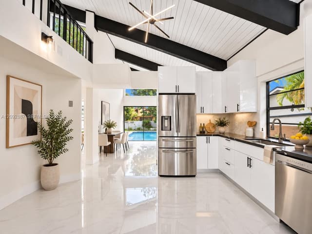 641 Mockingbird Ln, Plantation FL 33324 - Plantation, FL - Photo 5