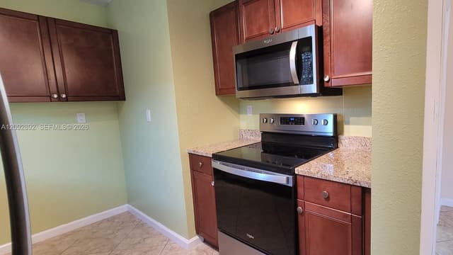 5829 Grant St, Hollywood FL 33021 - Hollywood, FL - Photo 6