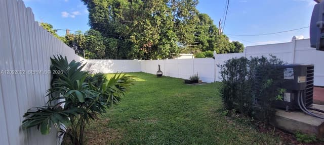 5829 Grant St, Hollywood FL 33021 - Hollywood, FL - Photo 3