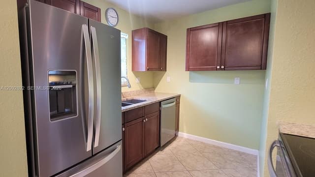 5829 Grant St, Hollywood FL 33021 - Hollywood, FL - Photo 5