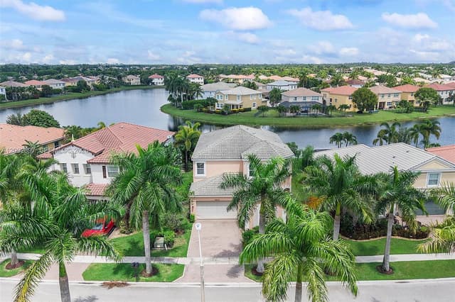 9640 Phipps Ln, Wellington FL 33414 - Wellington, FL - Photo 5