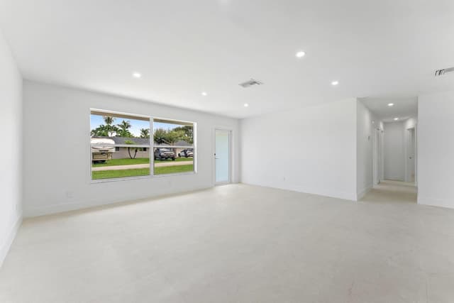 6873 S PLYMOUTH Drive S, Lake Worth FL 33462 - Lake Worth, FL - Photo 6