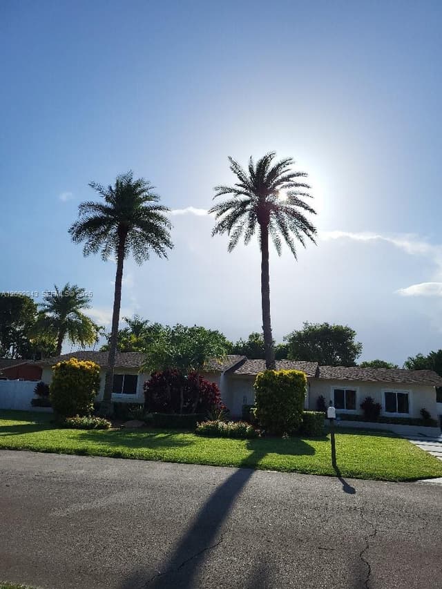 12804 SW 94th Pl, Miami FL 33176 - Miami, FL - Photo 6