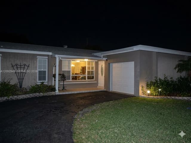 9470 NW 24th ST, Sunrise FL 33322 - Sunrise, FL - Photo 2