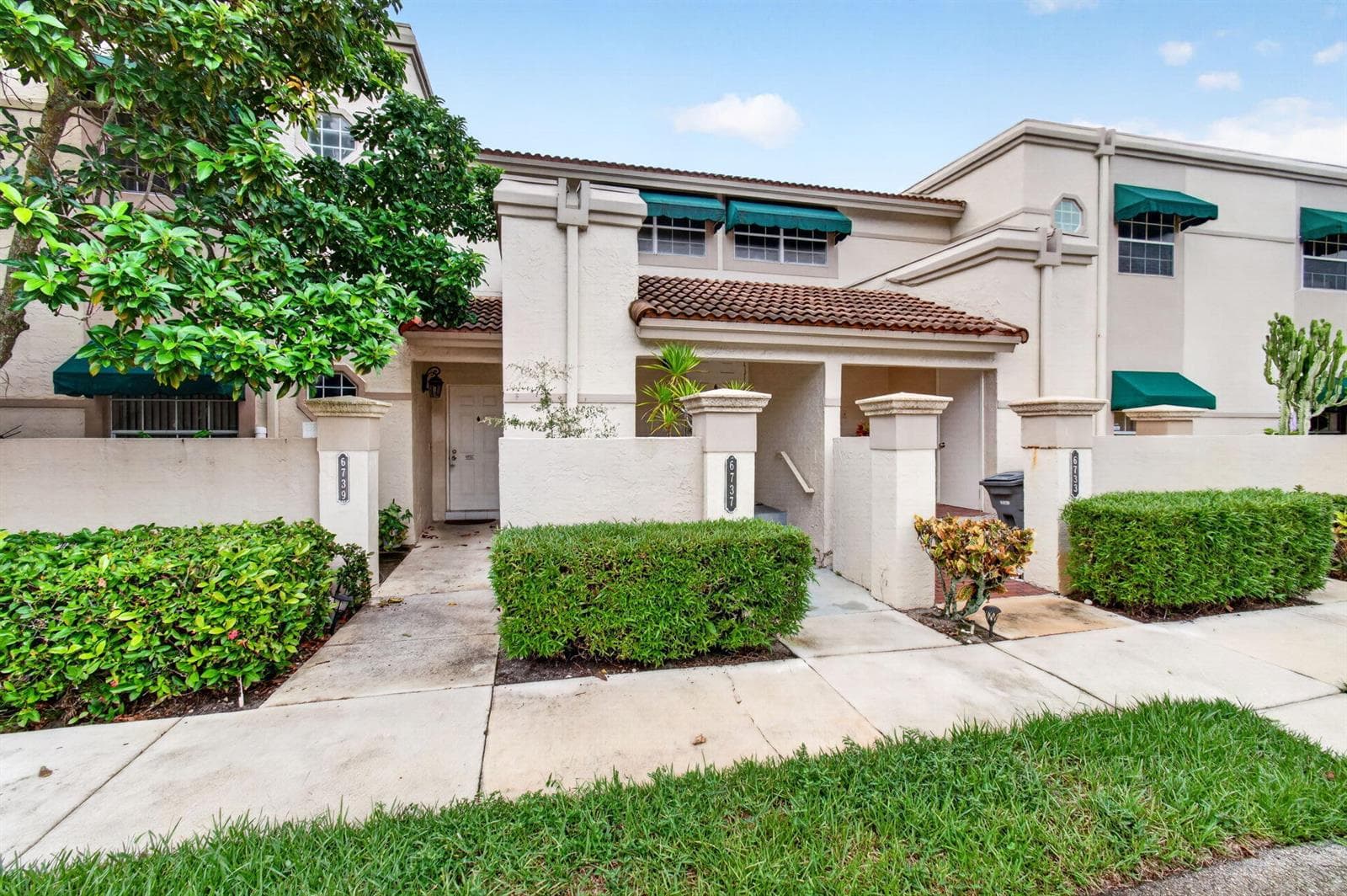 6737 Via Regina, Boca Raton FL 33433 - Boca Raton, FL - Photo 1
