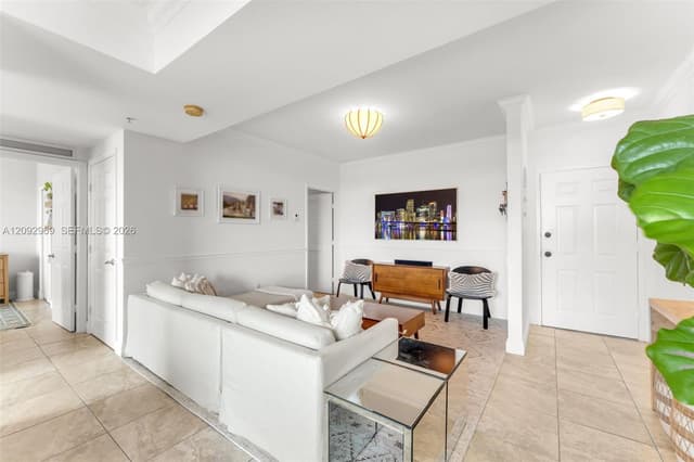 2425 SW 27th Ave # 704, Miami FL 33145 - Miami, FL - Photo 4