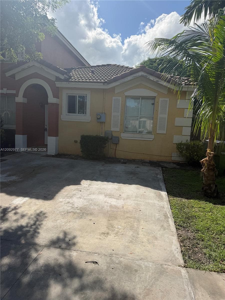 124 SW 16th Ave, Homestead FL 33030