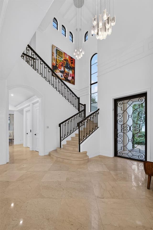 213 Vía Palacio, Palm Beach Gardens FL 33418 - Palm Beach Gardens, FL - Photo 5