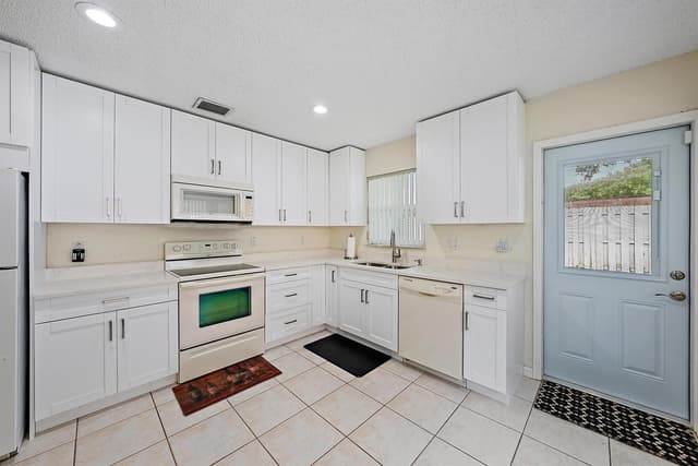 7293 Nautica Way, Lake Worth FL 33467 - Lake Worth, FL - Photo 4