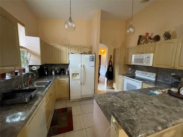 16125 SW 62nd Ter, Miami FL 33193 - Miami, FL - Photo 6