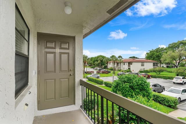 9193 Pecky Cypress Lane # 6b, Boca Raton FL 33428 - Boca Raton, FL - Photo 2