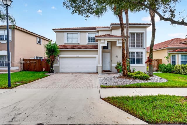 16424 Sapphire Pl, Weston FL 33331 - Weston, FL - Photo 5