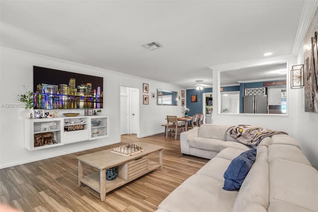1830 N 54th Ave, Hollywood FL 33021 - Hollywood, FL - Photo 4