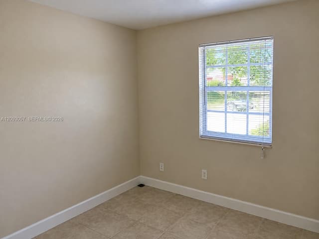 34 SW 17th Ave, Homestead FL 33030 - Homestead, FL - Photo 5
