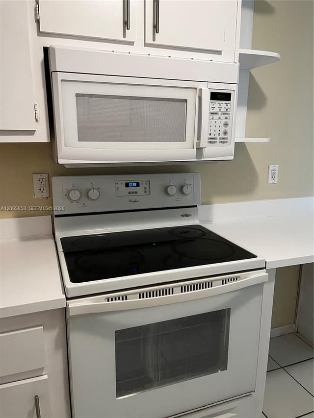 3674 NW 111th Ave, Sunrise FL 33351 - Sunrise, FL - Photo 3
