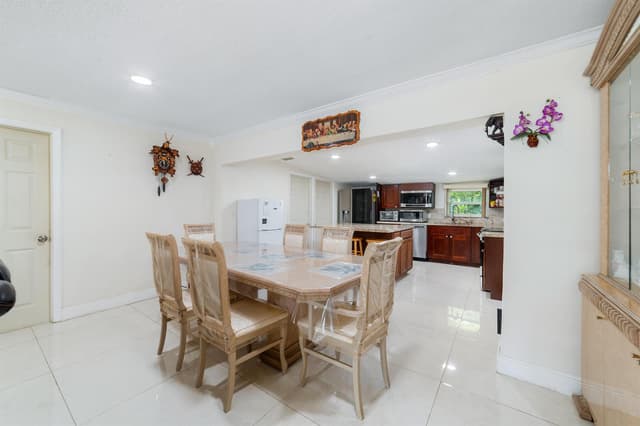 6635 Hope Street, Hollywood FL 33024 - Hollywood, FL - Photo 4