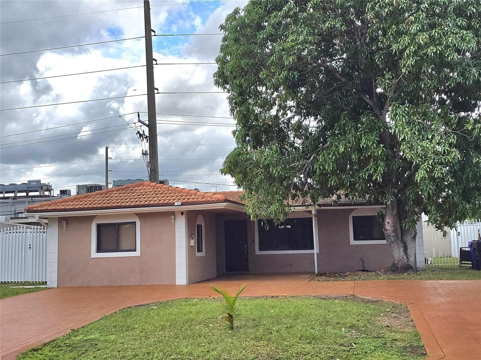 2420 N 59TH Terrace, Hollywood FL 33021 - Hollywood, FL - Photo 1