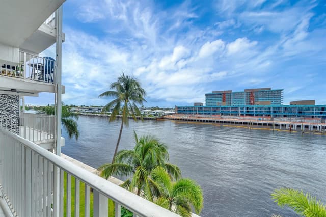 1536 SE 15TH Court # 404, Deerfield Beach FL 33441 - Deerfield Beach, FL - Photo 3