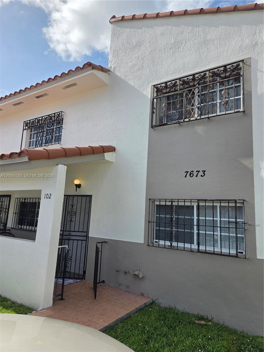 7673 W 29th Ln # 47, Hialeah FL 33018 - Hialeah, FL - Photo 1