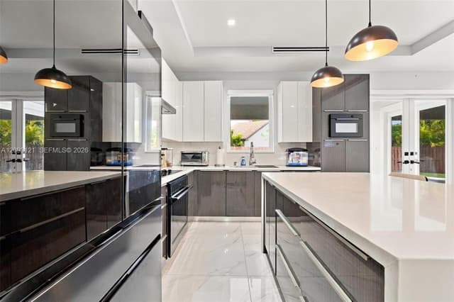 5428 SW 152nd Place Cir, Miami FL 33185 - Miami, FL - Photo 6