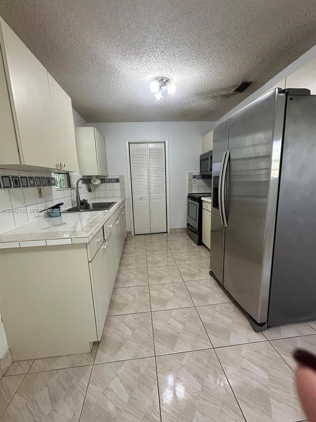 11610 SW 181st St, Miami FL 33157 - Miami, FL - Photo 4