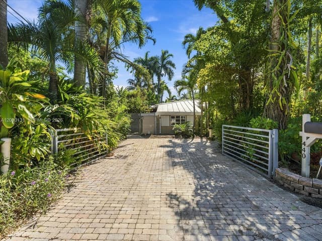 440 Victoria Ter, Fort Lauderdale FL 33301 - Fort Lauderdale, FL - Photo 3