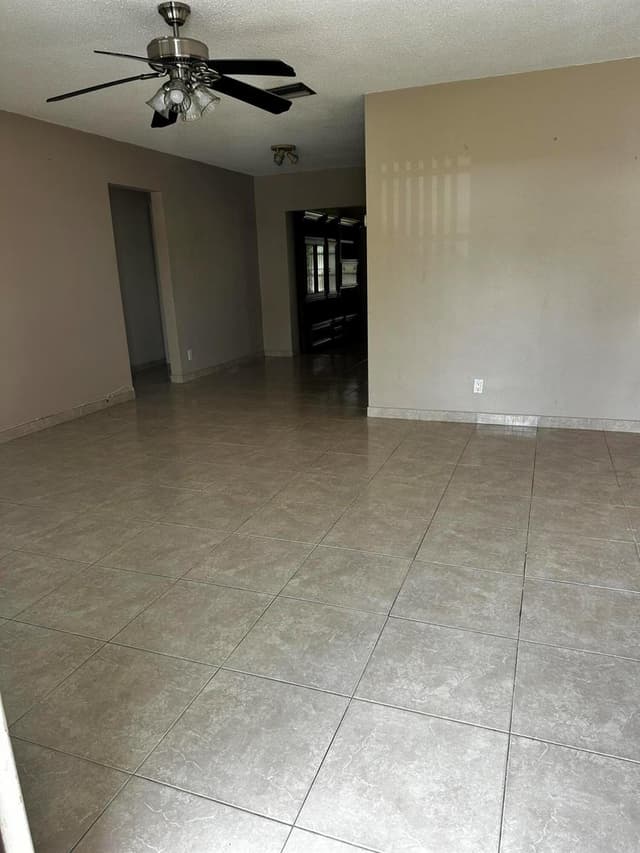 7009 NW 66th Terrace, Tamarac FL 33321 - Tamarac, FL - Photo 7