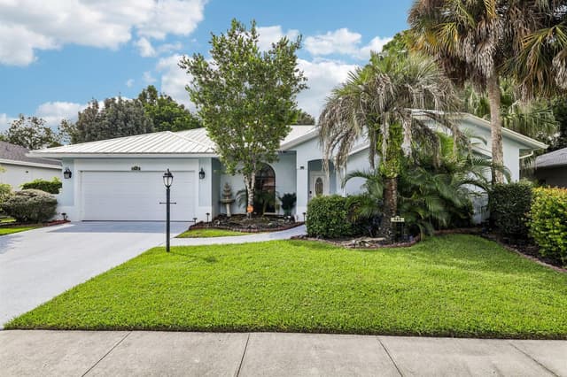 141 Lexington Drive, Royal Palm Beach FL 33411 - Royal Palm Beach, FL - Photo 2