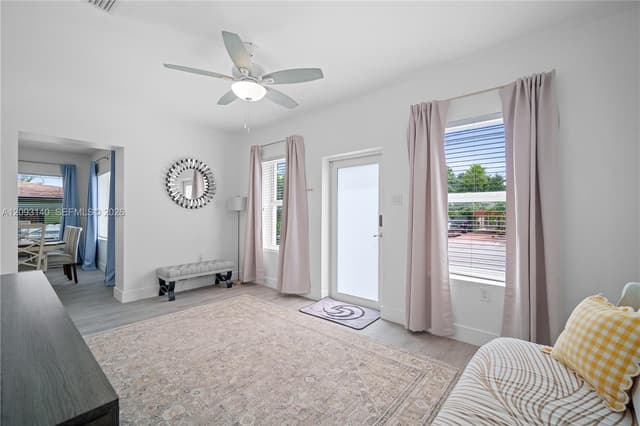836 NW 33rd Ave, Miami FL 33125 - Miami, FL - Photo 3