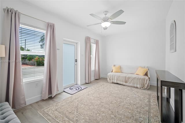 836 NW 33rd Ave, Miami FL 33125 - Miami, FL - Photo 4
