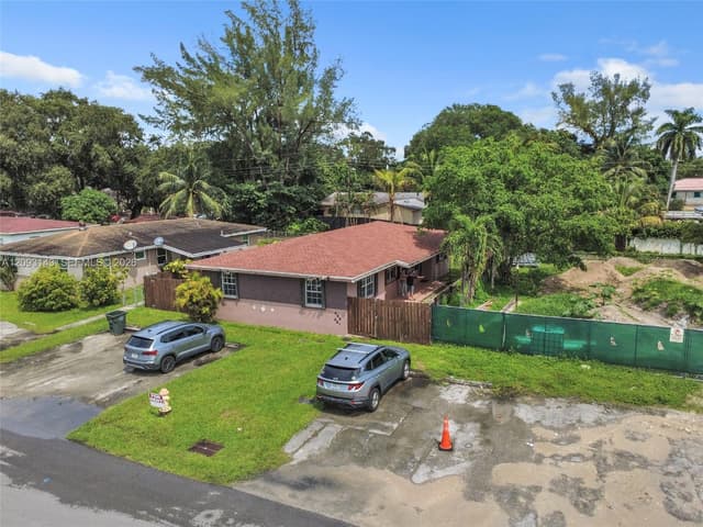 401 SW 4th Ter, Hallandale Beach FL 33009 - Hallandale Beach, FL - Photo 5