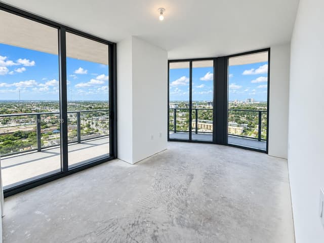 1170 E Hallandale Beach Blvd # 1901, Hallandale Beach FL 33009 - Hallandale Beach, FL - Photo 5