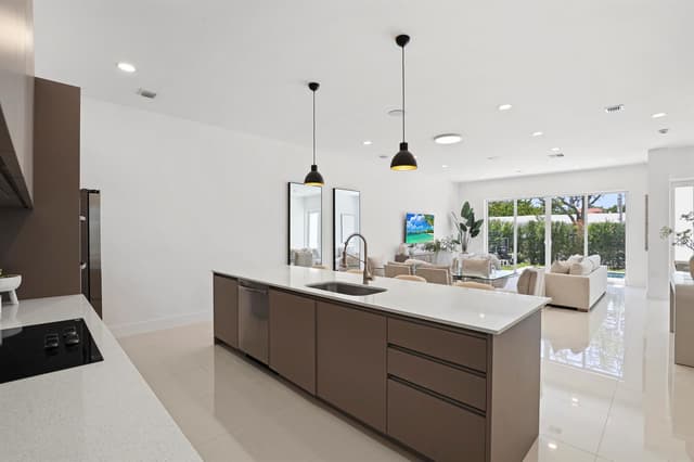 1807 NE 13 Street # 1807, Fort Lauderdale FL 33304 - Fort Lauderdale, FL - Photo 3