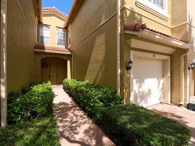 4930 Bonsai Circle # 106, Palm Beach Gardens FL 33418 - Palm Beach Gardens, FL - Photo 4