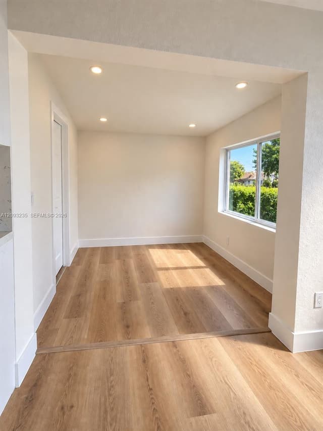 1711 NW 26th Ave, Fort Lauderdale FL 33311 - Fort Lauderdale, FL - Photo 5